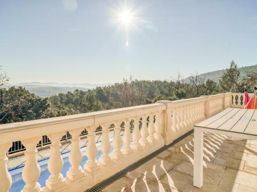 Plush Villa In Le Cannet-des-maures With Private Pool