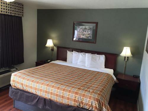 Lodge Americas Best Value Inn-norman