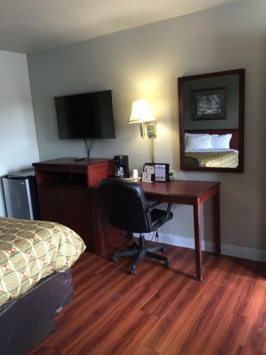Lodge Americas Best Value Inn-norman