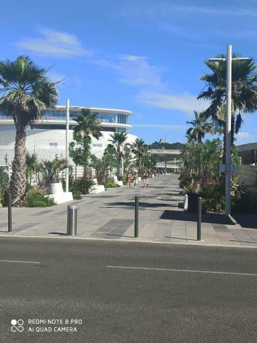 Apartamento Studio Centre Port Avec Piscine