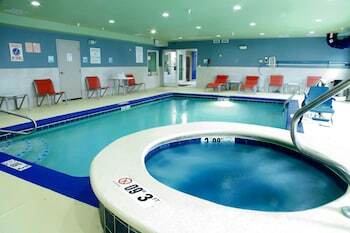Holiday Inn Express Hotel & Suites Chattanooga Hixson
