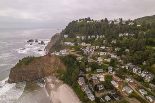 Vista House Unit C
