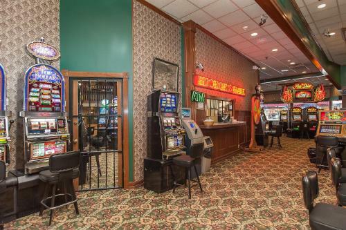 Hickok's Hotel And Gaming