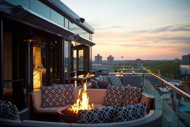 Hotel The Logan