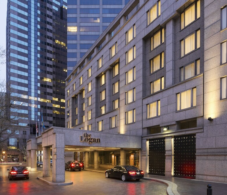 Hotel The Logan