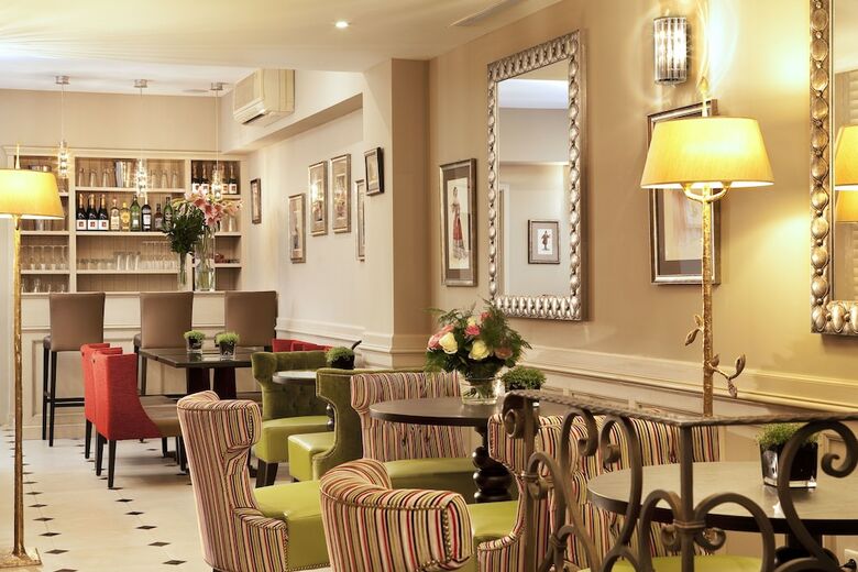 Hotel H�tel Des Com�dies