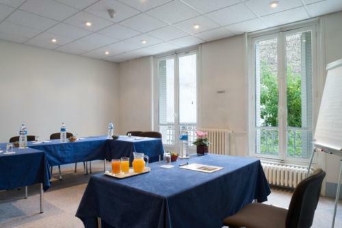 Hotel Tribe Paris Batignolles