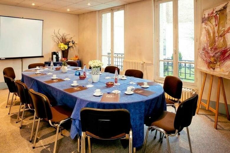 Hotel Tribe Paris Batignolles