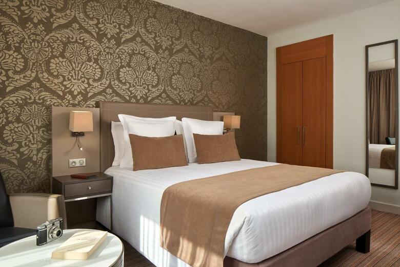 Timhotel Opera Blanche Fontaine