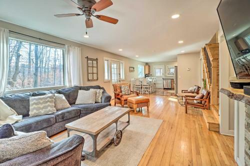 Poconos Gem With Hot Tub And Massive Theater Room