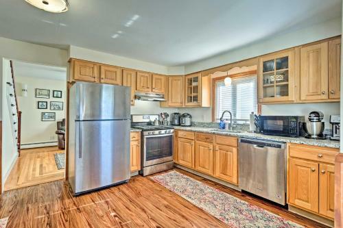 Pet-friendly Cranston Home With Fire Pit And Bbq!