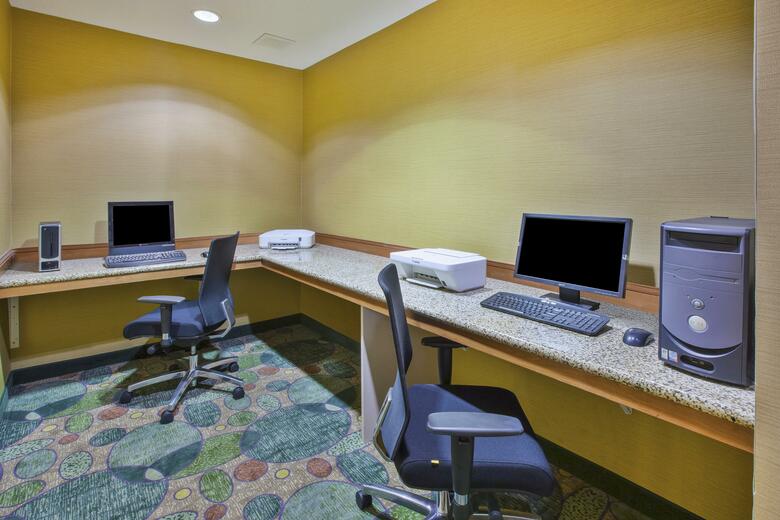 Holiday Inn Express Hotel & Suites Bryan-montpelier