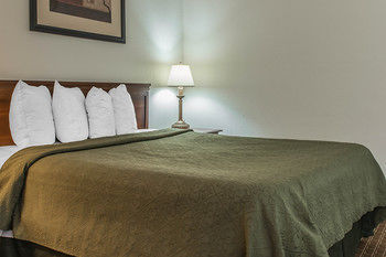 Hotel Quality Inn Brookville