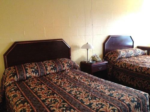 Holiday Motel