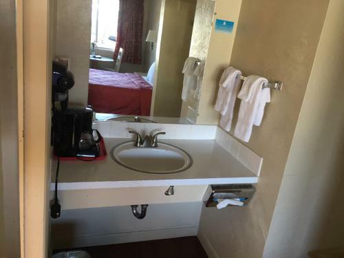 Motel Economy Inn