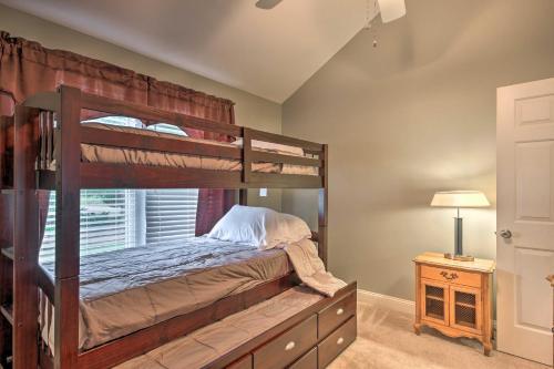 Lakefront Oasis With Hot Tub And Outdoor Kitchen!