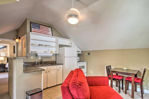 Lakefront Oasis With Hot Tub And Outdoor Kitchen!