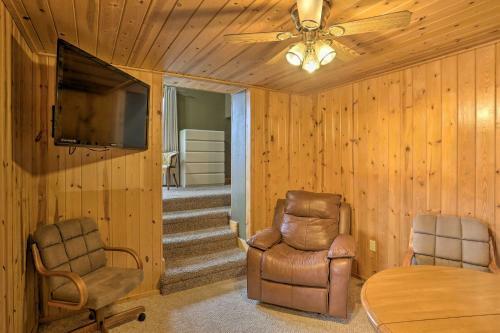 Family-friendly Getaway On 12-acre Trout Farm