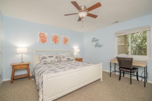 Mooring Buoy 187, 4 Bedrooms, Deck, Lagoon, Sleeps 10