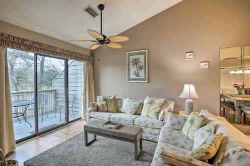 Bright Family Villa With Pool Walk To Private Beach
