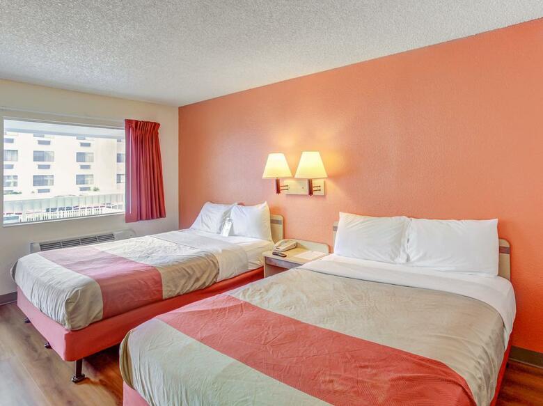 Motel 6 Medford North