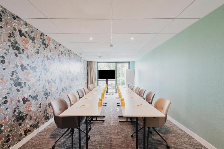 Golden Tulip Lyon Ouest Techlid Hotel & Spa