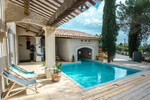 Villa Tout Confort Avec Piscine Priv�e
