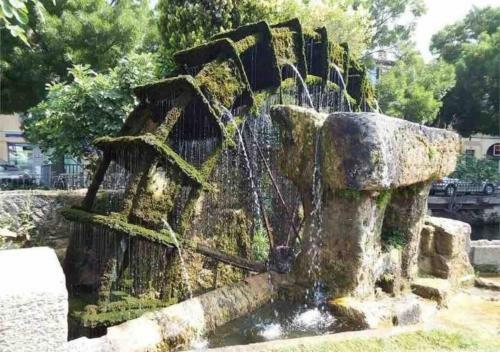 L? Isle Sur La Sorgue Coeur Luberon Provence