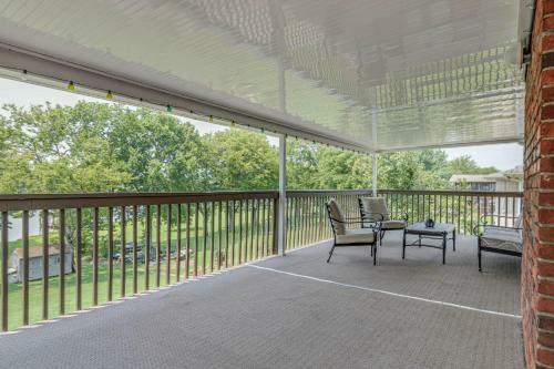 Lakefront Home Firepit & Deck