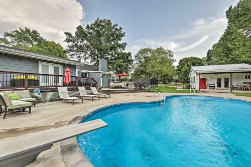 Secluded Escape With Pool - 15 Mi To Nashville!