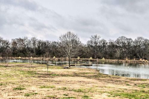 Pet Friendly Milk Barn Cottage On 15 Acres!