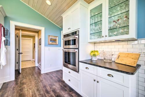 Grand Lafollette Home With Covered Patio On 40 Acres!