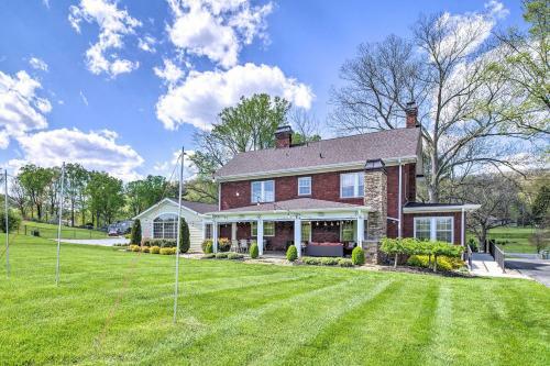 Grand Lafollette Home With Covered Patio On 40 Acres!