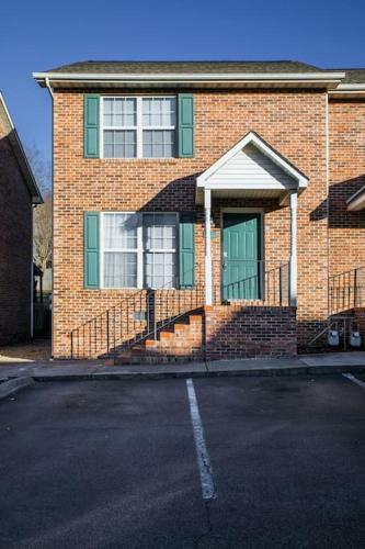 Beautiful Boho Condo In Johnson City, Tn King Bed