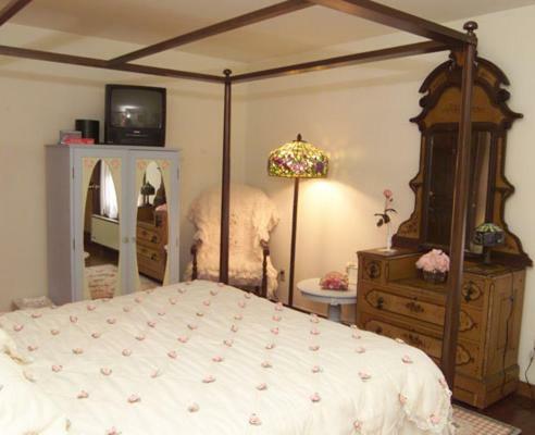 Posada La Perla At Gregory House Country Inn & Restaurant