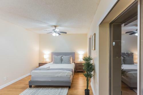 Apartamento Fully Furnished Downtown Studio - Walk Score 85