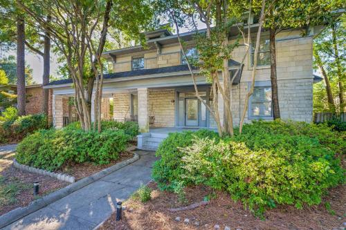 Modern Midtown Home 3 Miles To Beale Street!