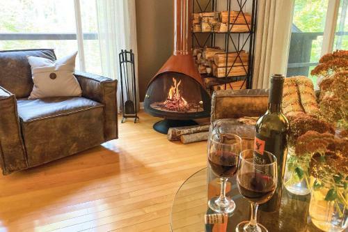 Resort-style Home On Tims Ford Lake, Steps To Dock