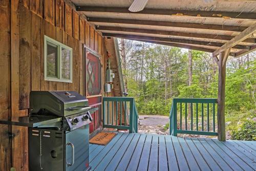 Beautiful A-frame Cabin With Smoky Mtn Views! Cabin