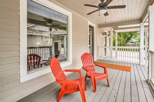 Stunning Farmhouse In Historic Dtwn Bastrop!