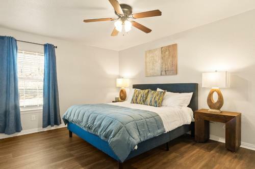 *double Apartment*spacious Units*heart Of Arlington