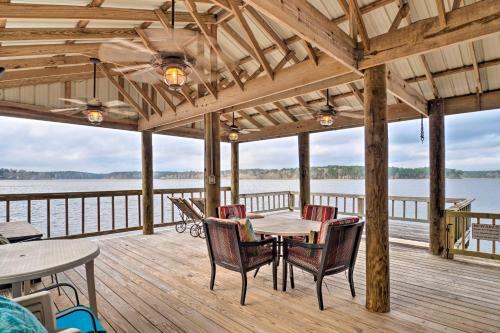 Lakefront Burkeville Gem With Boathouse And Dock!