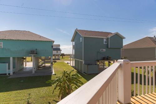 Coastal Cajun Getaway On The Beach! Home