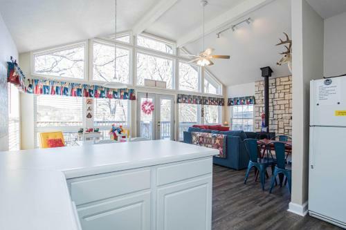 Cozy Retreat On Lake Lbj
