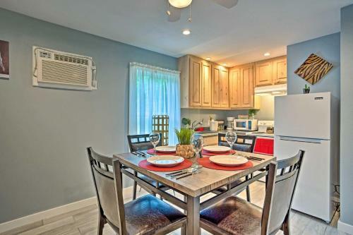 Couples Retreat In Canton With Patio And Yard!