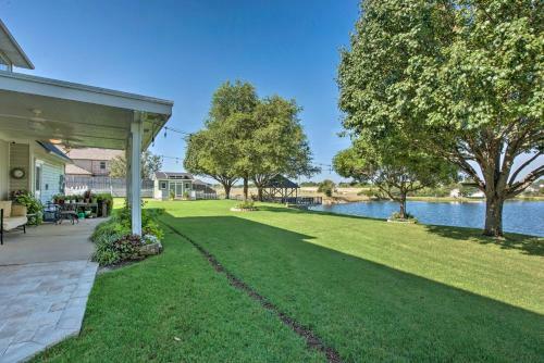 Lovely Celina Home With Patio And Views On Lake!