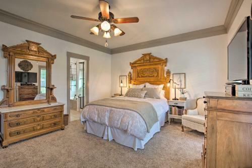 Lovely Celina Home With Patio And Views On Lake!