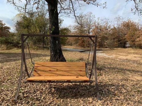 Texas Ranch 26 Acre Country Fishing Cabin