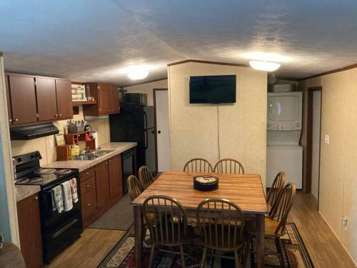 Texas Ranch 26 Acre Country Fishing Cabin