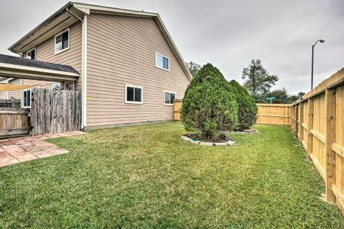 Family-friendly Conroe Home With Patio And Grill!